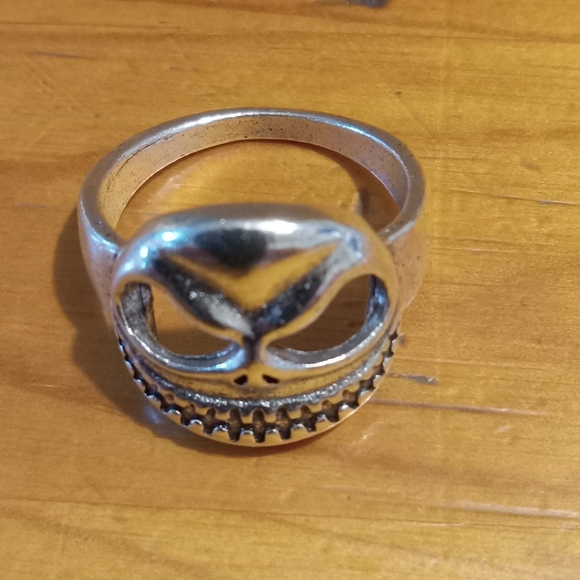 Mask Ring - Picture 3 of 4